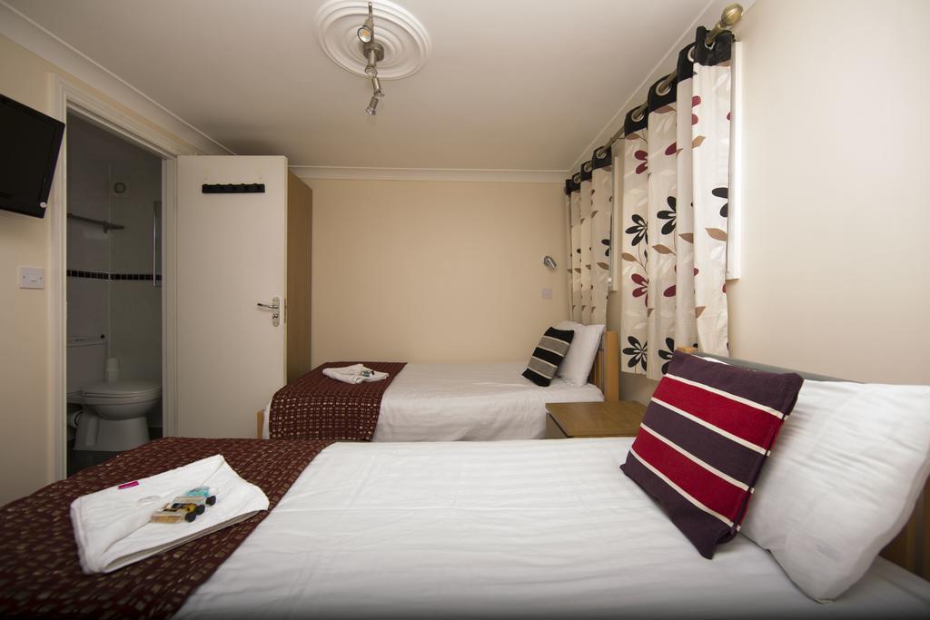 Royal London Hotel By Saba Room photo